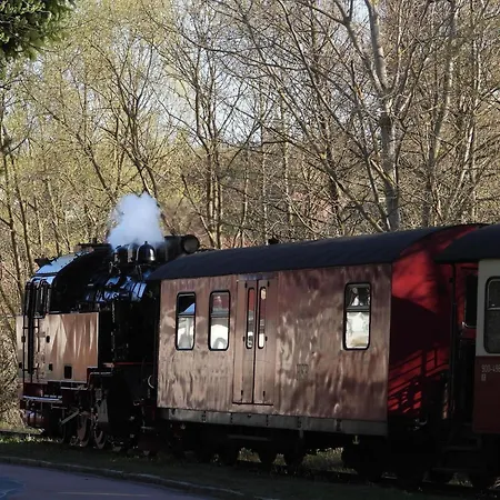 Prázdninový dům Doppelhaushaelfte In *